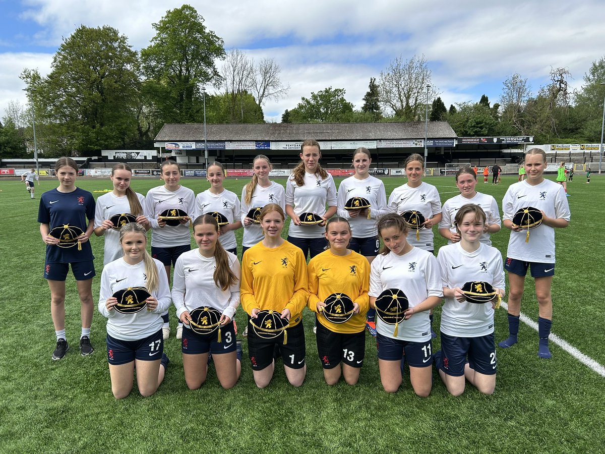 isfafootball's tweet photo. The Independent Schools FA U14 Girls National Team https://t.co/6q7nnccZSr