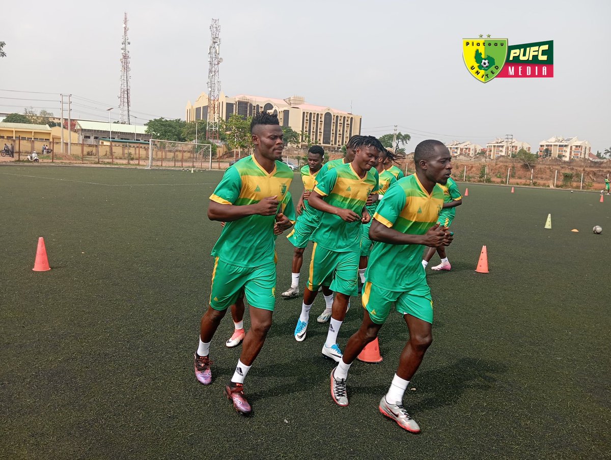 plateau_united's tweet photo. Warm up.
#FEDCUP
#PLARAN https://t.co/GLCoMoNWeP
