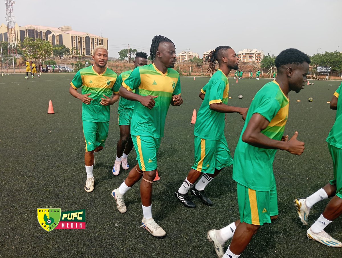 plateau_united's tweet photo. Warm up.
#FEDCUP
#PLARAN https://t.co/GLCoMoNWeP