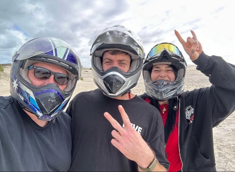 Isn’t it crazy just how fast the night changes 🇦🇺🥺 2023 - 2025