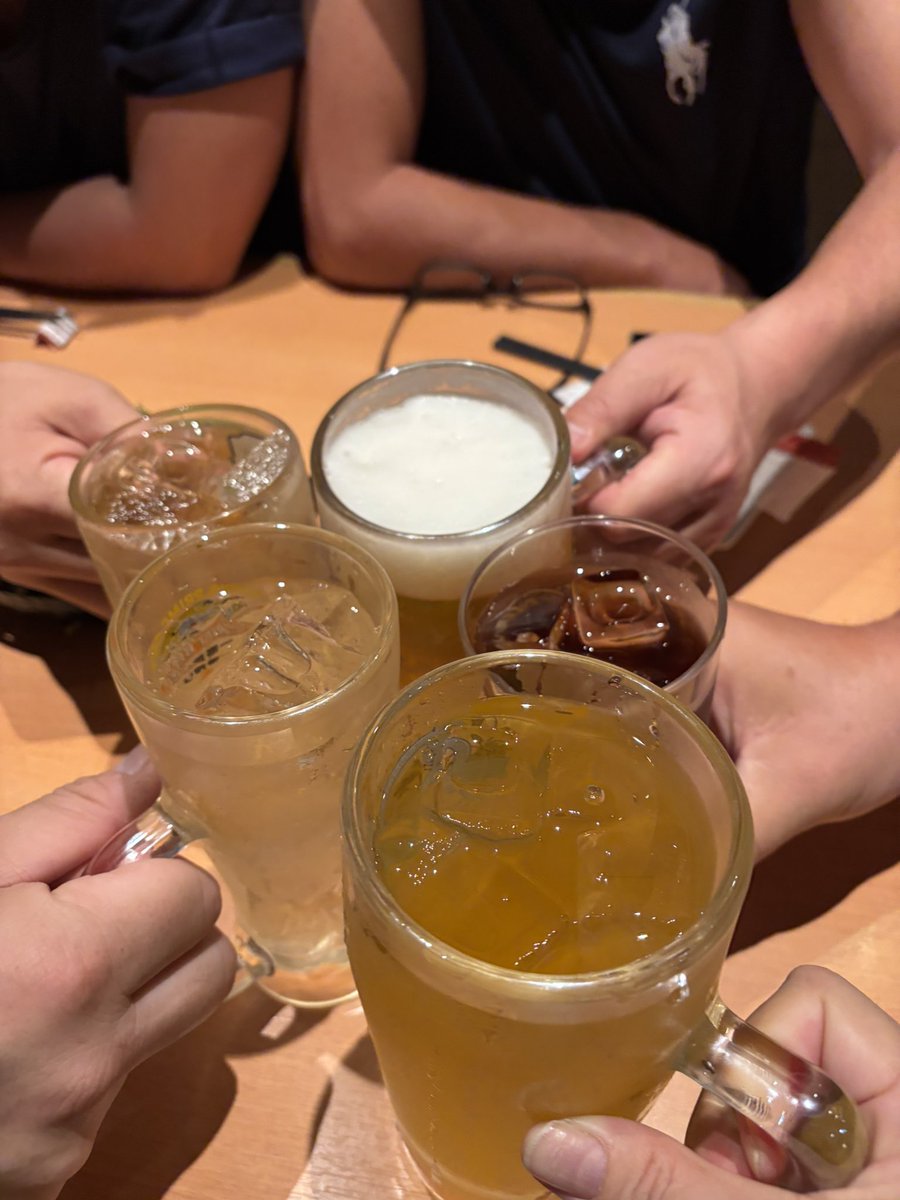LiberoYome's tweet photo. 次のお店〜🍻 https://t.co/E8r9zm2e3Y