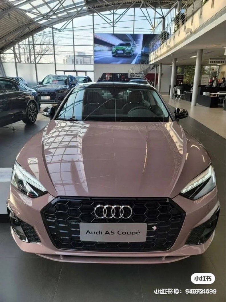 bilmezdik's tweet photo. pembe audi ✨ https://t.co/YHWOiXQY7D