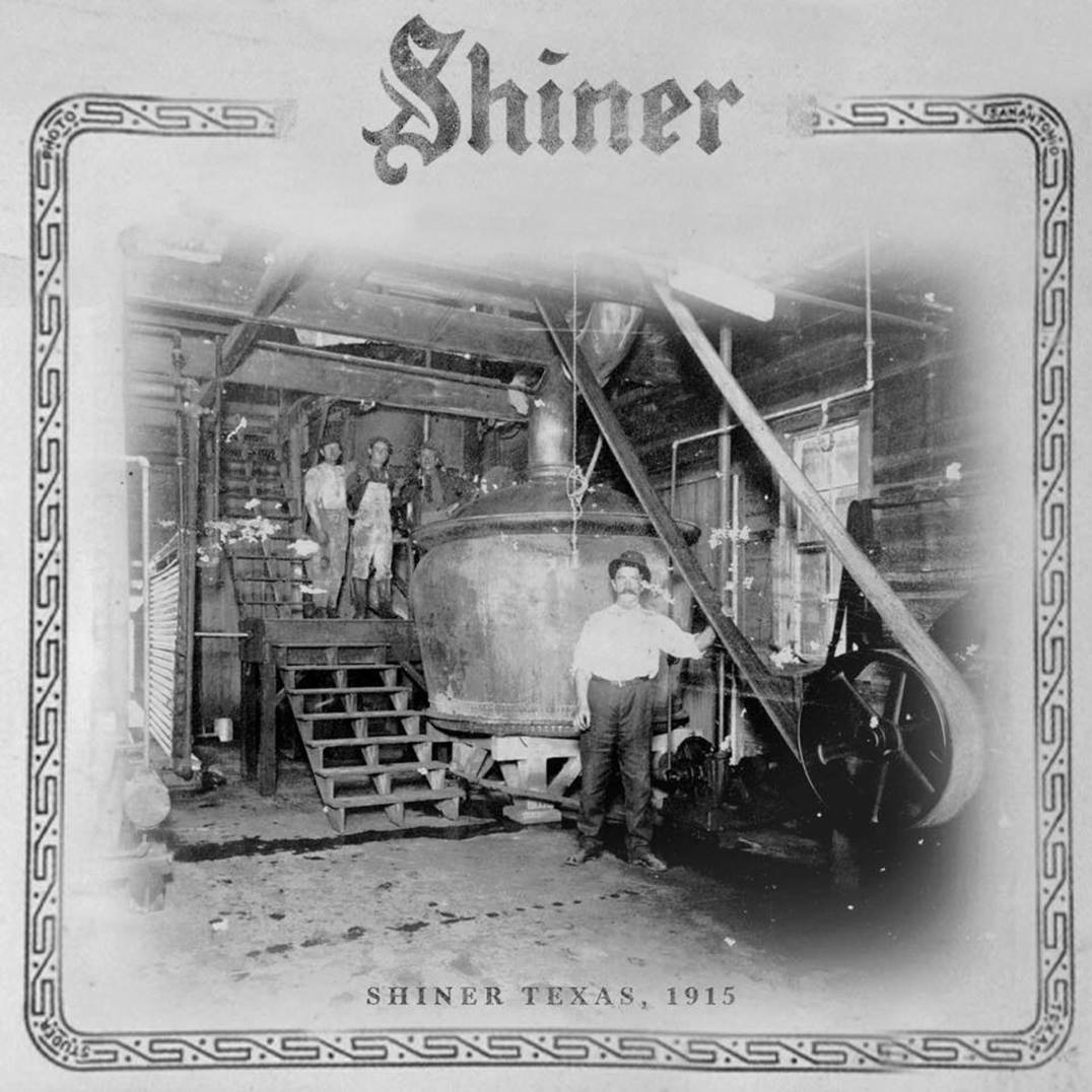 TracesofTexas's tweet photo. The little brewery in Shiner, 1915. A beautiful old kettle, isn't it? Thanks to Traces of Texas reader Darrell Webar for sending this stellar shot in!

@ShinerBeer https://t.co/nXdoE251AP