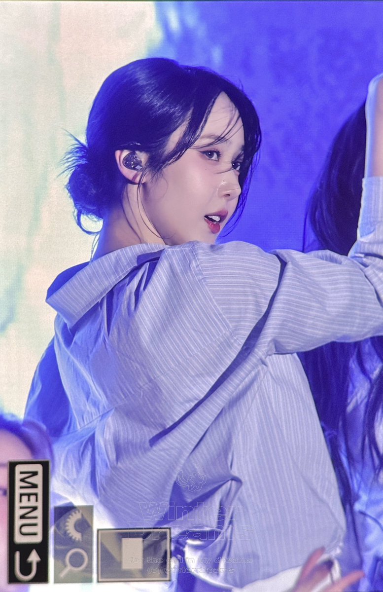 winterdreams's tweet photo. 250503 셔츠 미쳣나.. #신비 #SINB #VIVIZ #비비지 https://t.co/D5Ui1GX1Eu