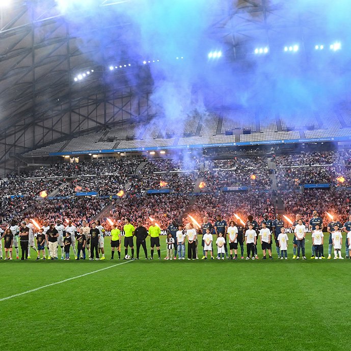 Be_OM13's tweet photo. INSOLITE ! 😅

Il y avait plus de spectateurs hier soir au vélodrome pour le match des légendes qu’à l’Allianz Riviera lors de NICE - REIMS ! https://t.co/0gjm4GtgBI