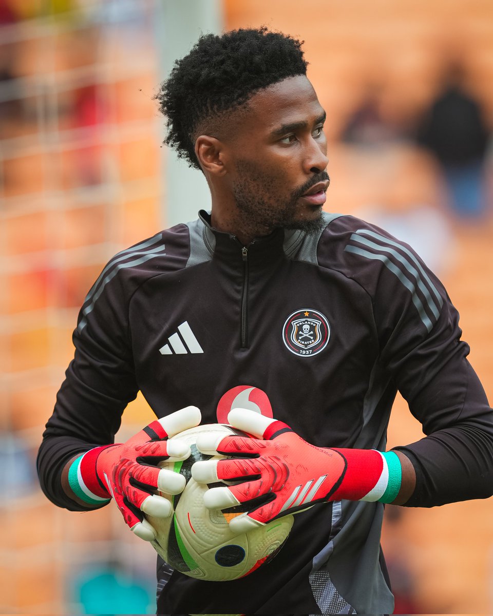 ElroyGiggs's tweet photo. @orlandopirates Terminate hi contract asap https://t.co/NKxx721Tzz