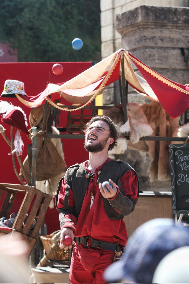 Château fort de Sedan (@chateau_sedan) on Twitter photo 🔴 𝗔𝗨 𝗣𝗥𝗢𝗚𝗥𝗔𝗠𝗠𝗘 📢 | C'est la Journée mondiale du rire ! L'occasion idéale de vous rappeller que c'est l'une des activités les plus pratiquées au <a href="/FMsedan/">Médiévales Sedan</a> ! 😁
Rendez-vous les 17 et 18 mai ! Joie et bonne humeur garanties ! ❤️ 🔴 𝗔𝗨 𝗣𝗥𝗢𝗚𝗥𝗔𝗠𝗠𝗘 📢 | C'est la Journée mondiale du rire ! L'occasion idéale de vous rappeller que c'est l'une des activités les plus pratiquées au <a href="/FMsedan/">Médiévales Sedan</a> ! 😁
Rendez-vous les 17 et 18 mai ! Joie et bonne humeur garanties ! ❤️