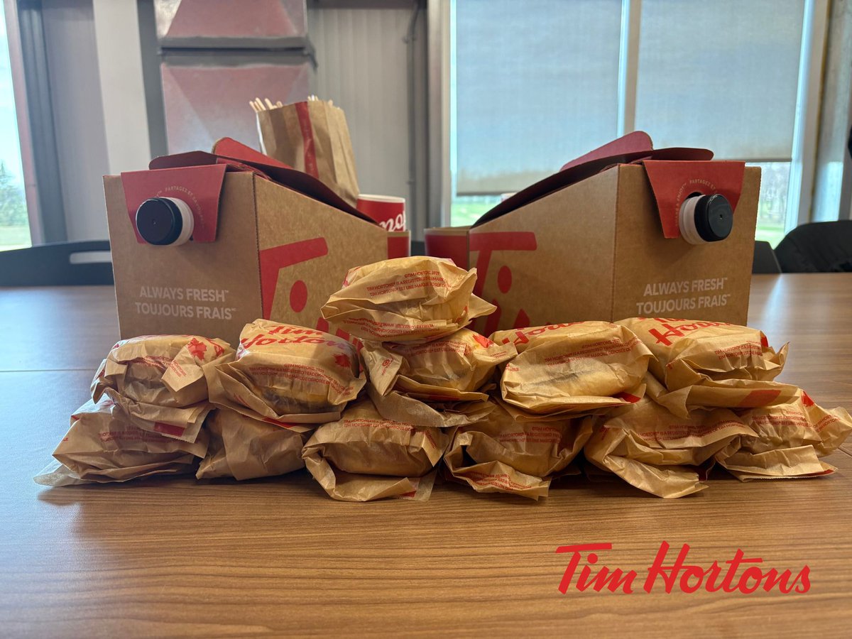 What a start to Day 2!

Thank you Tim Hortons for fuelling our weekend!

@TimHortonsPembinaValley

#GoFlyersGo #OrangeAndBlack #FightForGordie