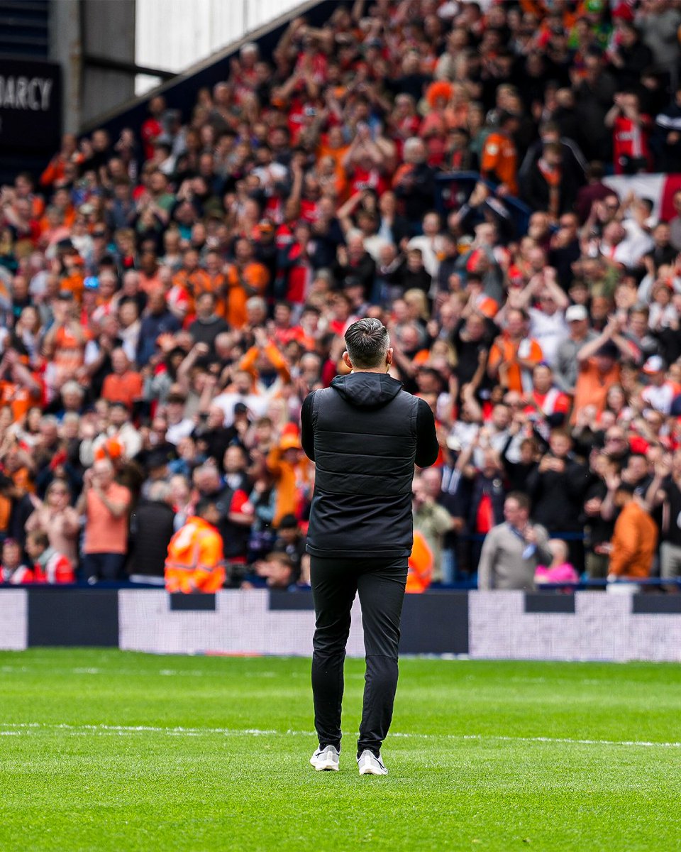 Luton Town FC tweet media