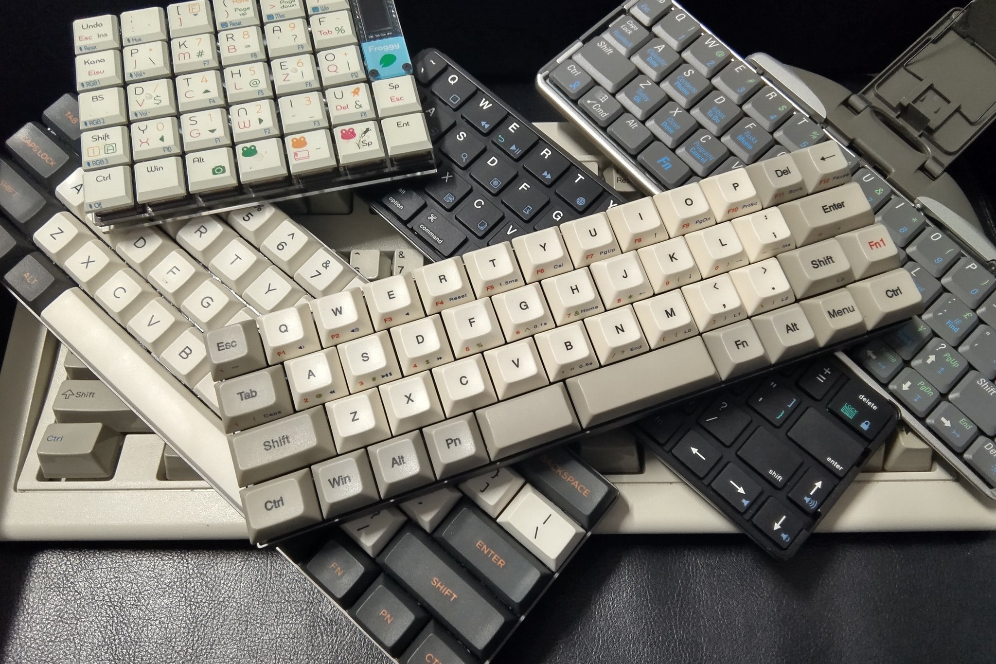 Waffree 分割式キーボード ワイヤレス 日本語配列 Waffree 分割式キーボード ワイヤレス 日本語配列 世界初の分割