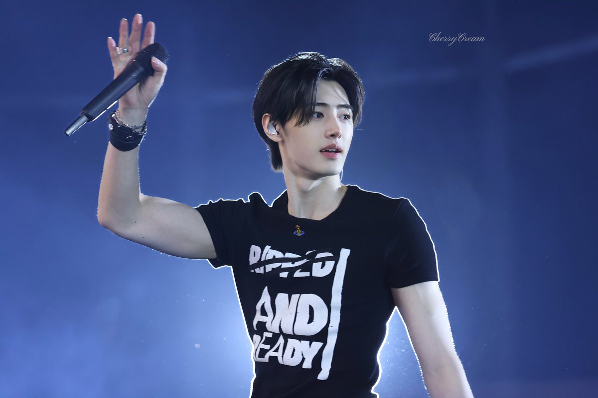 250503 Trendwave

#성훈 
#SUNGHOON
#엔하이픈 
#ENHYPEN 
#TrendWaveFestival2025