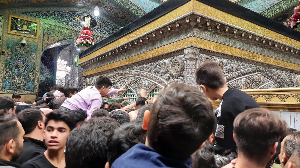 زیارت امام رضا (ع)، سفری از دل به آسمان...  
   هر قدم در حرمش، نوری است که تاریکی‌های دنیا را می‌زداید.

#ایران_امام_رضا #پلاک_هشت