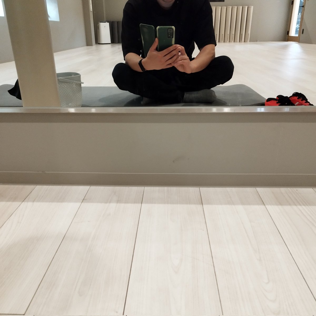 TrainingmanJ's tweet photo. 今日もジムいん！
ストレッチ！
#筋トレ
#ボディメイク https://t.co/PsvepX6uJF
