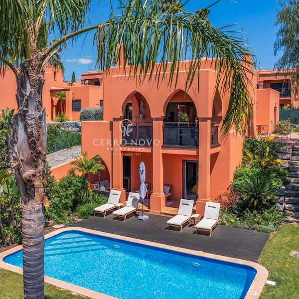 algarve_news's tweet photo. Amendoeira Golf Resort: luxury 3 bedroom villa with private pool and garden. @CerroNovo
https://t.co/dOVOvmQaHl
#Amendoeiragolfresort #3bedroomvilla #privatepool #roofterrace #golfproperty #propertyforsale #realestate #investmentproperty #algarve https://t.co/suve2jPjR1