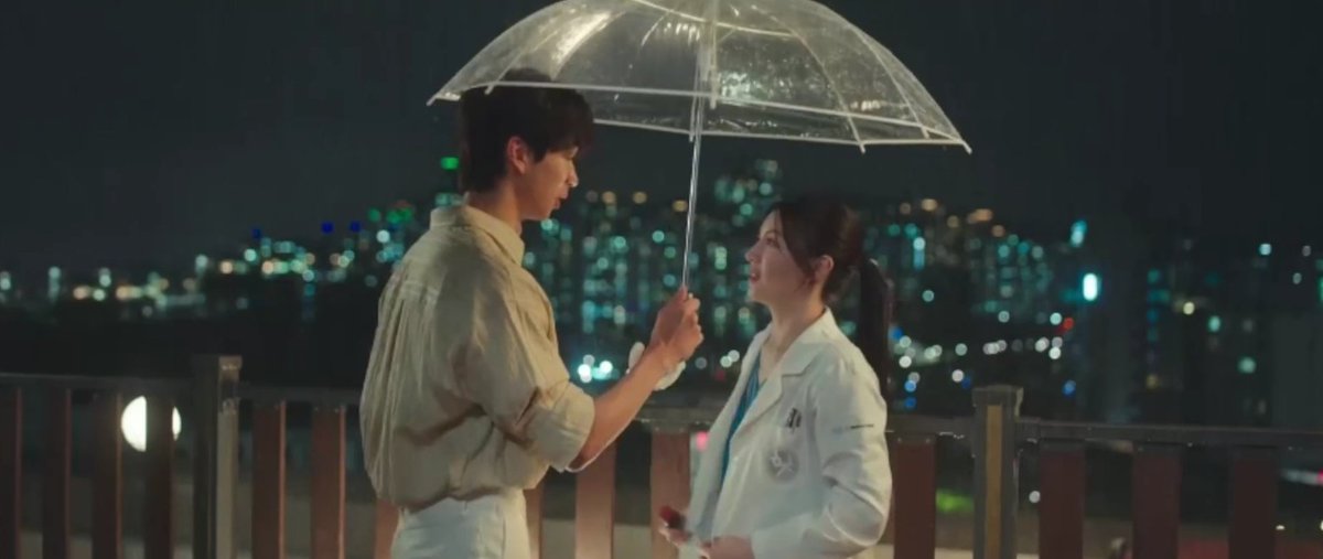 4iksong's tweet photo. Dowon I love you but they look so good together😭🤍 #ResidentPlaybookEp7 https://t.co/ByhTL9V3ue