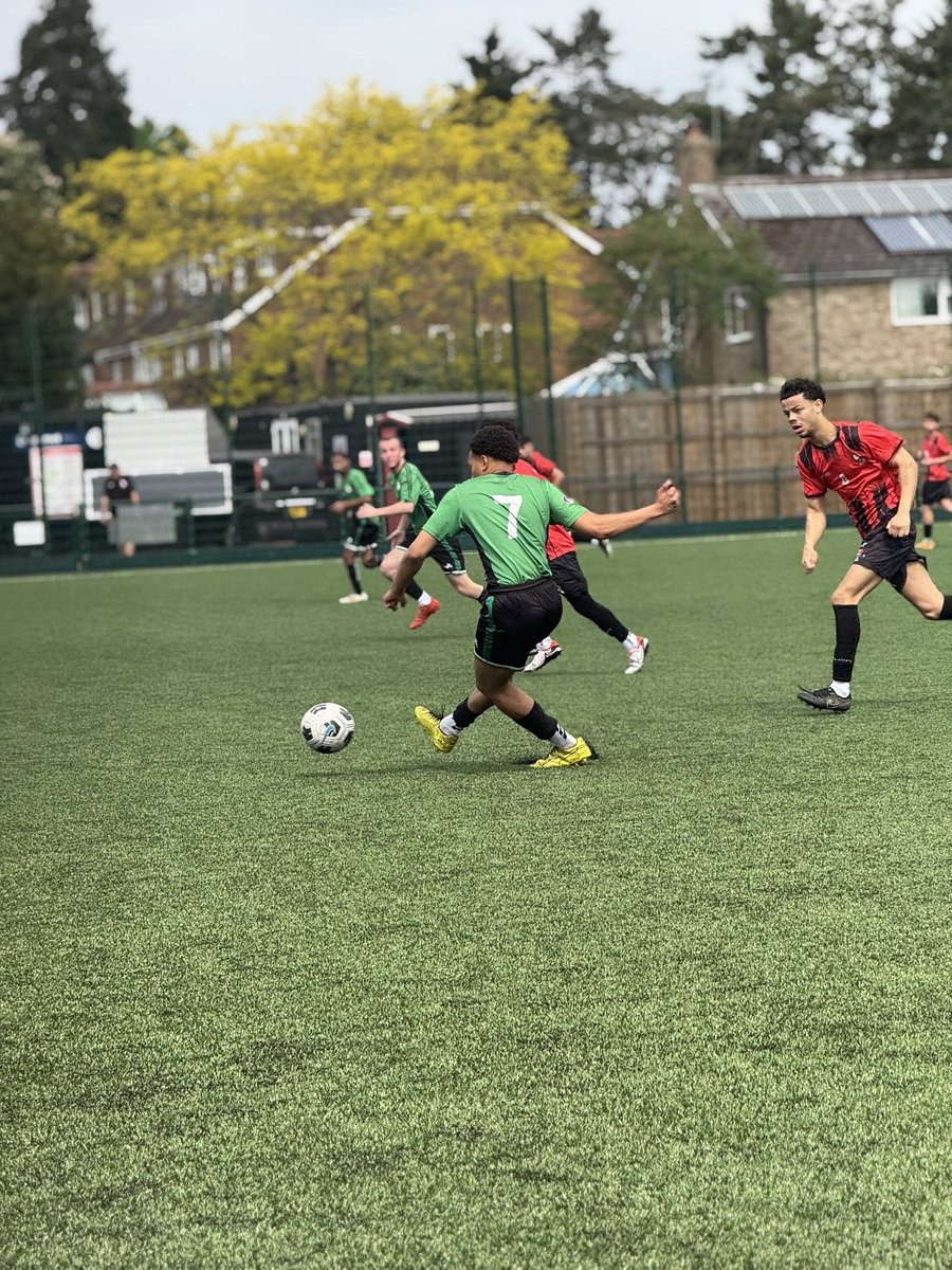 CobhamfcUnder23's tweet photo. Thanks to #Timoth ‘71 FC for this mornings much appreciated friendly fixture today . Enjoyable match in beautiful conditions https://t.co/QWCkw0aq8B