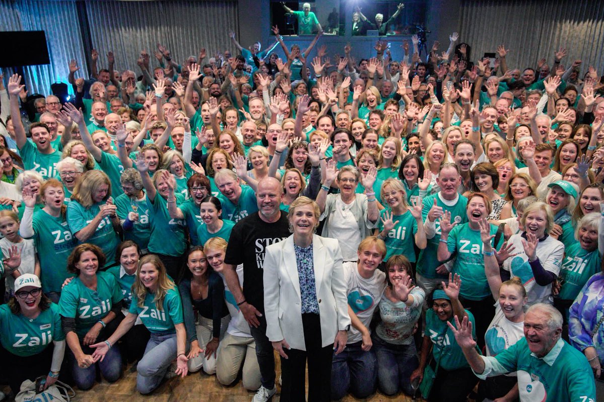zalisteggall's tweet photo. Thank you Warringah 🩵
#auspol 
📷Ash Berdebes https://t.co/Y3JWLzGfts