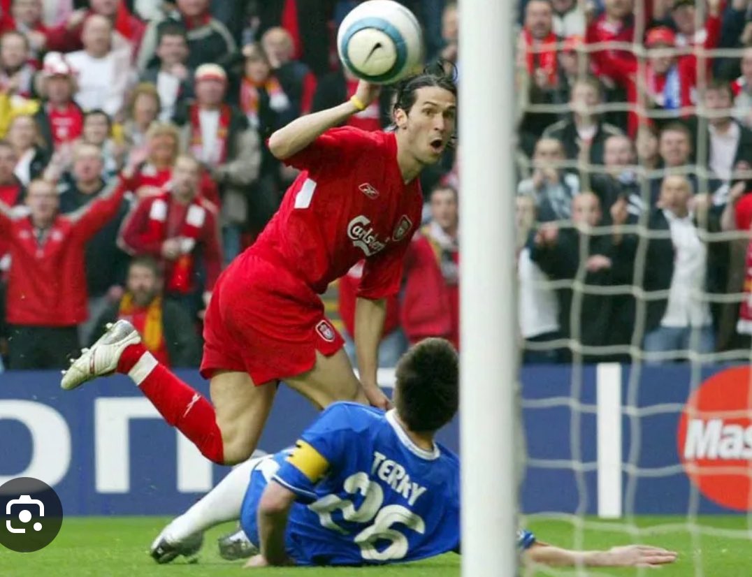 e_evol89's tweet photo. Luis Garcia,
He drinks sangria,
He came from Barca to Liverpool
He's five foot seven,
He's football heaven,
So please don't take our Luis away... #ghostgoal #20years https://t.co/3lgapn92AW