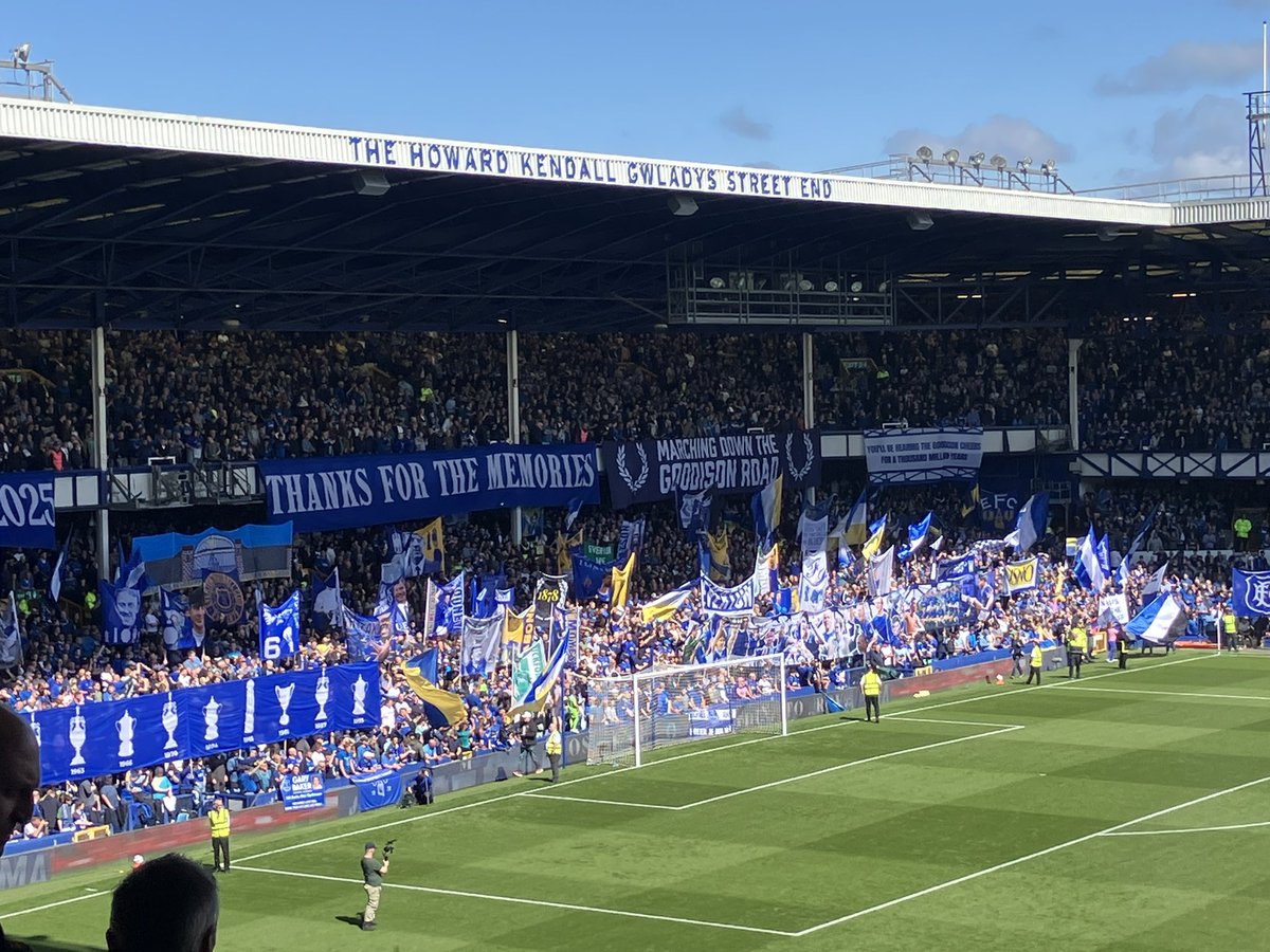 bbcmerseysport's tweet photo. 🔵 Goodison ! #EFC https://t.co/lYELBAOUSE
