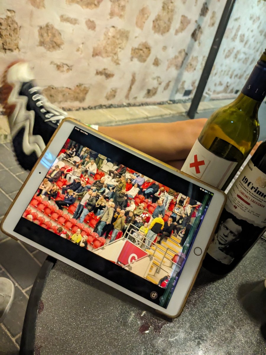 PoshGoals's tweet image. Final game of the season coming from Fremantle Prison with some good Australian wine. For one last time in 2024/25, UTP 💙 #pufc