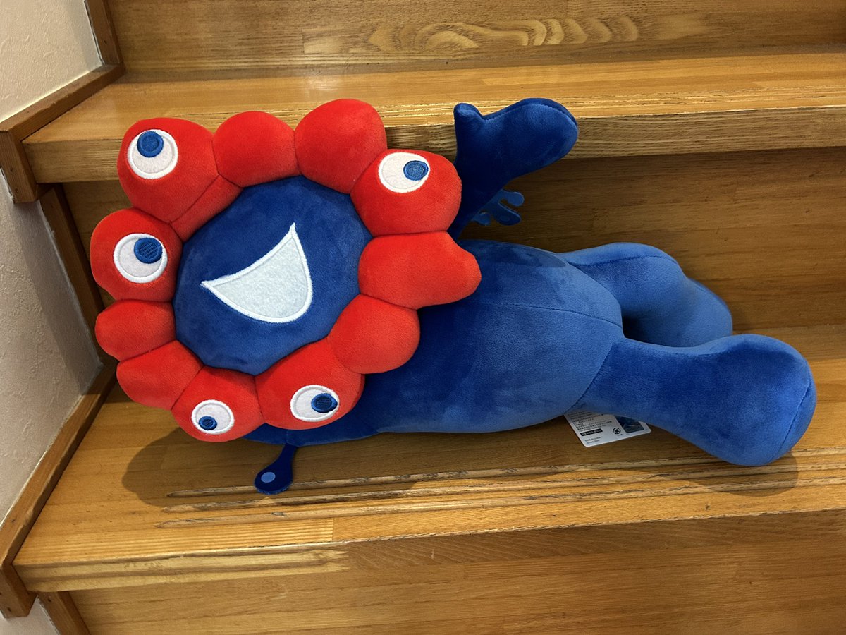 万博会場限定の「ミャクミャクぬいぐるみくじ」の2等に当たって