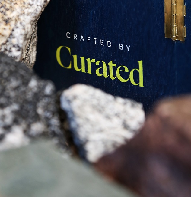 CuratedStudio tweet media