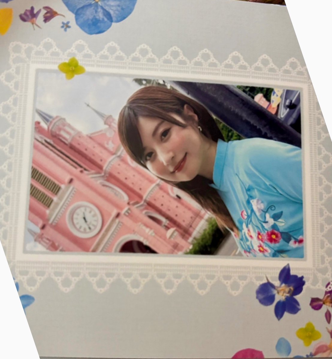 coco3n_picbot's tweet image. みなさんに書いていただいた寄せ書きを本日ここみんに渡すことができました。
みなさん毎回ご協力いただきまして、ありがとうございます😊
寄せ書きはこちらのアカウントで呼びかけますので、次回以降書いていただける方はフォローしておいていただけると助かります🙇

#ここみの日