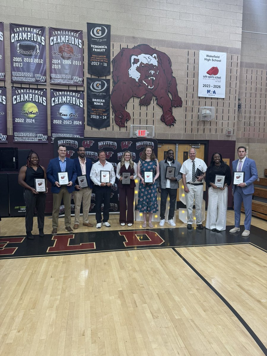 Veronica™⚓️ tweet media