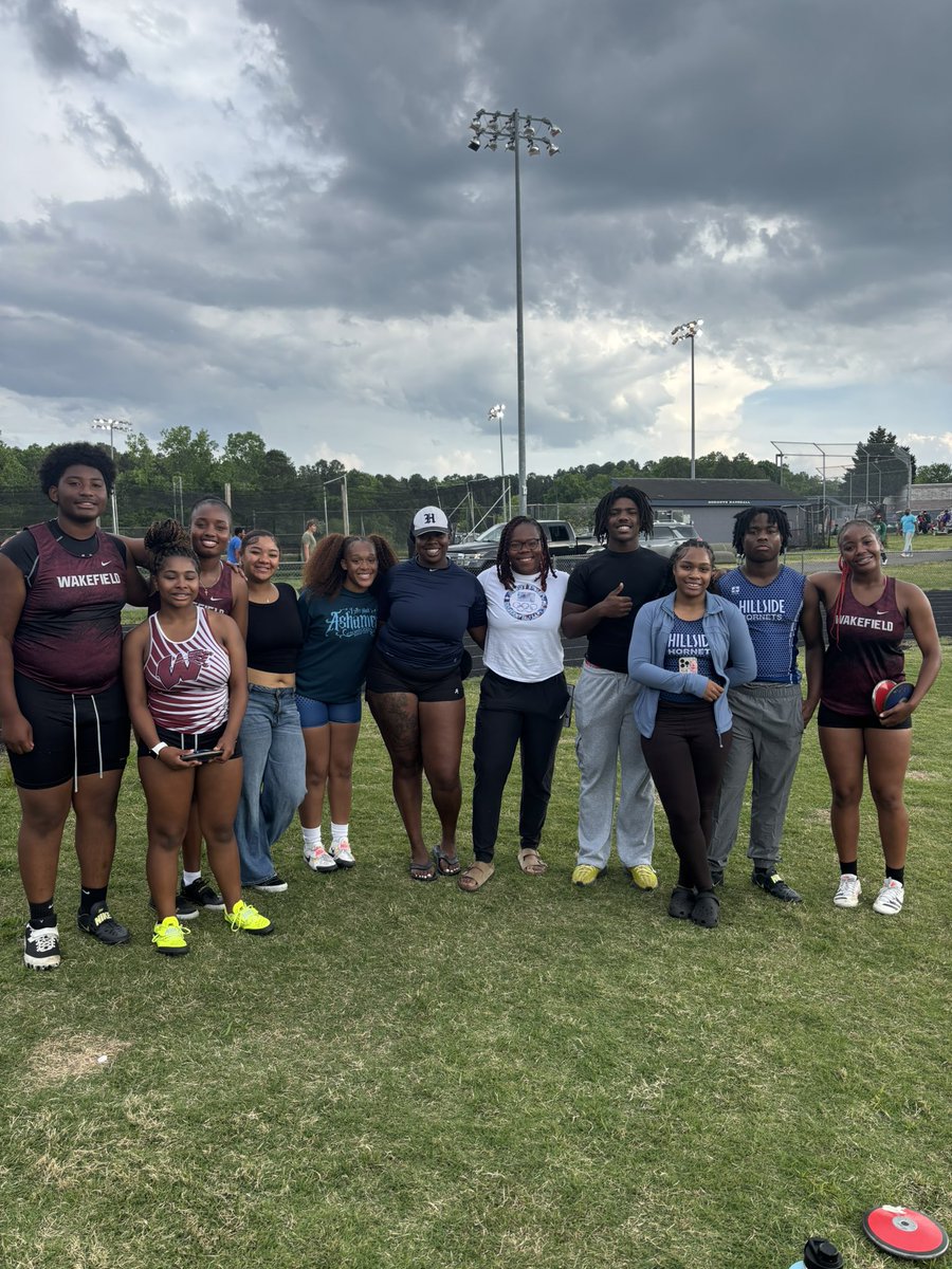 Honored to be inducted into Wakefield High School’s first Hall of Fame — even more special to come back and feel the same love and support that helped shape me. Grateful for the chance to give back, spend time with the next generation of throwers, and still call this place home!