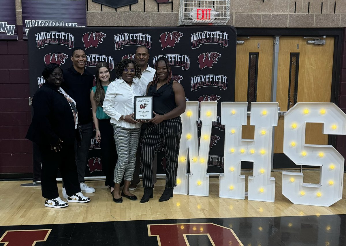 Veronica™⚓️ tweet media