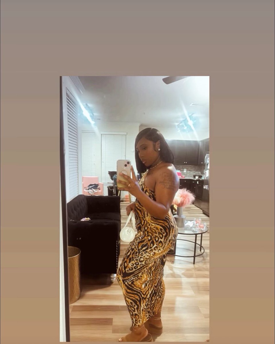 Ladyysidd's tweet photo. Tell that bitch we go together 🫦 https://t.co/7MyWrRIuQi