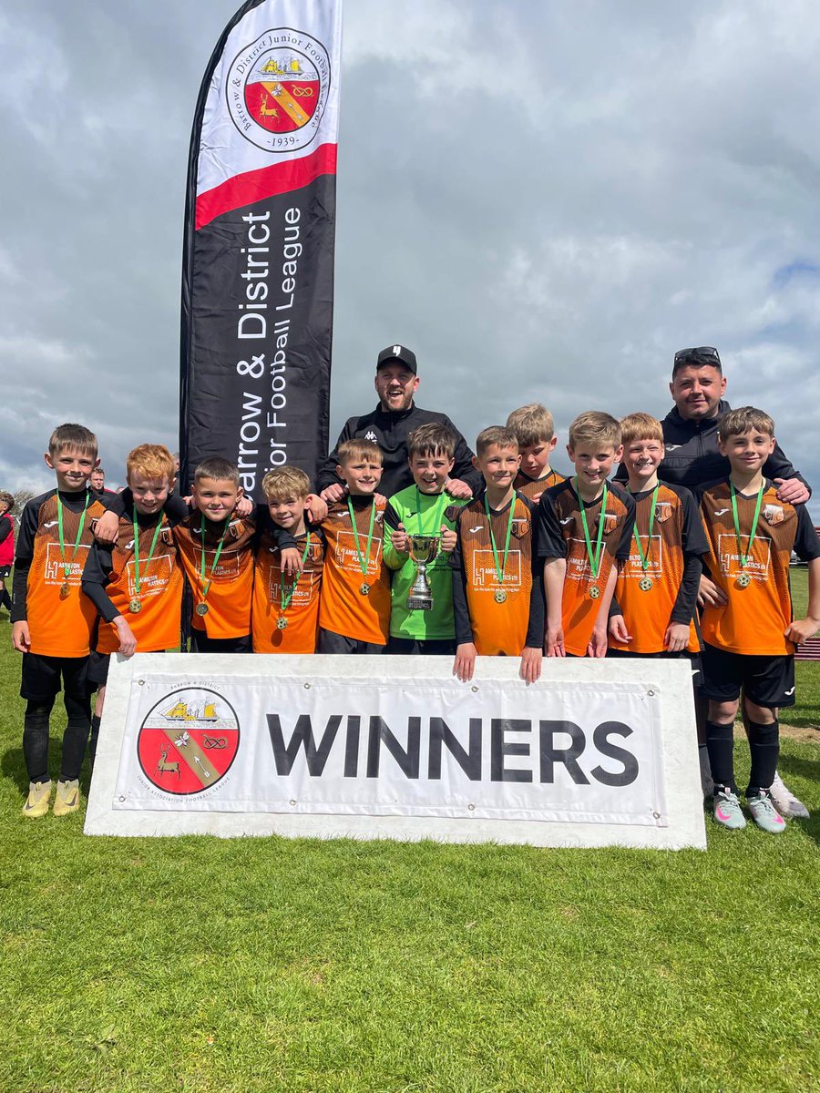 Mark Foster (@0007foz) on Twitter photo Me n the boy winning a close final this morning
Up <a href="/crooklandsfc/">Crooklands Casuals FC</a> in a tight game with Swarty 11s
#upthetangetines Me n the boy winning a close final this morning
Up <a href="/crooklandsfc/">Crooklands Casuals FC</a> in a tight game with Swarty 11s
#upthetangetines