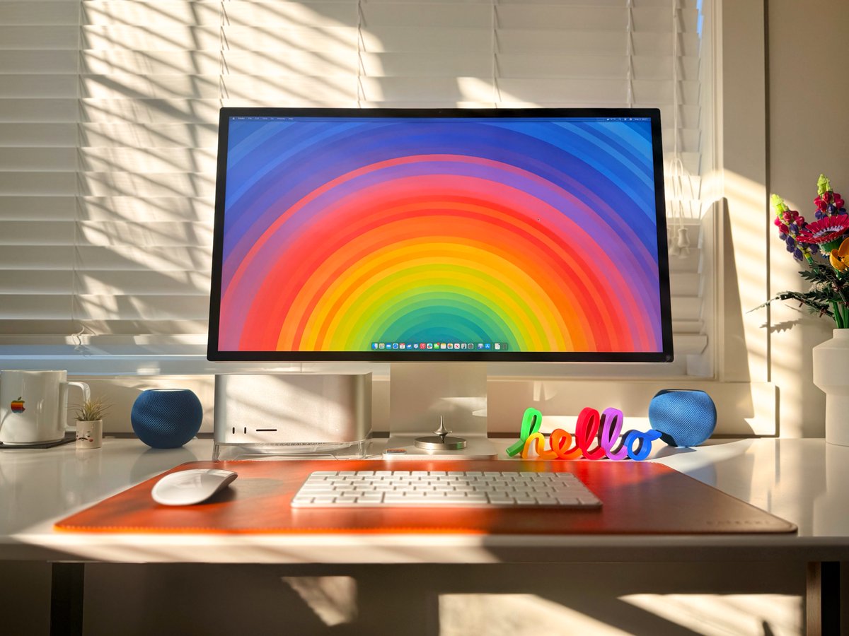 Basic Apple Guy tweet media