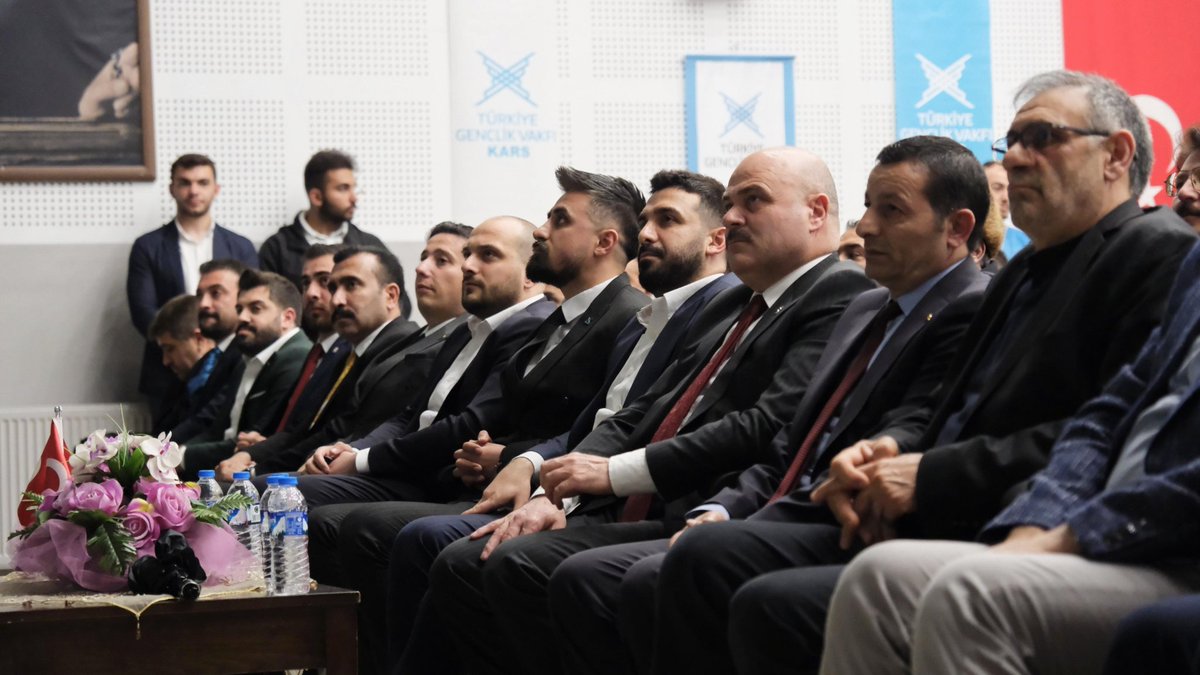 ibrahim_besinci's tweet photo. 📍Kars 5. Olağan İl Genel Kurulu 

@tugvakars gençliğin heyecanını, kararlılığını ve inancını yeniden kuşanıyor!💪

Yolumuz uzun, istikametimiz net!

#BizimKahramanımız https://t.co/gvYQCXkCFQ