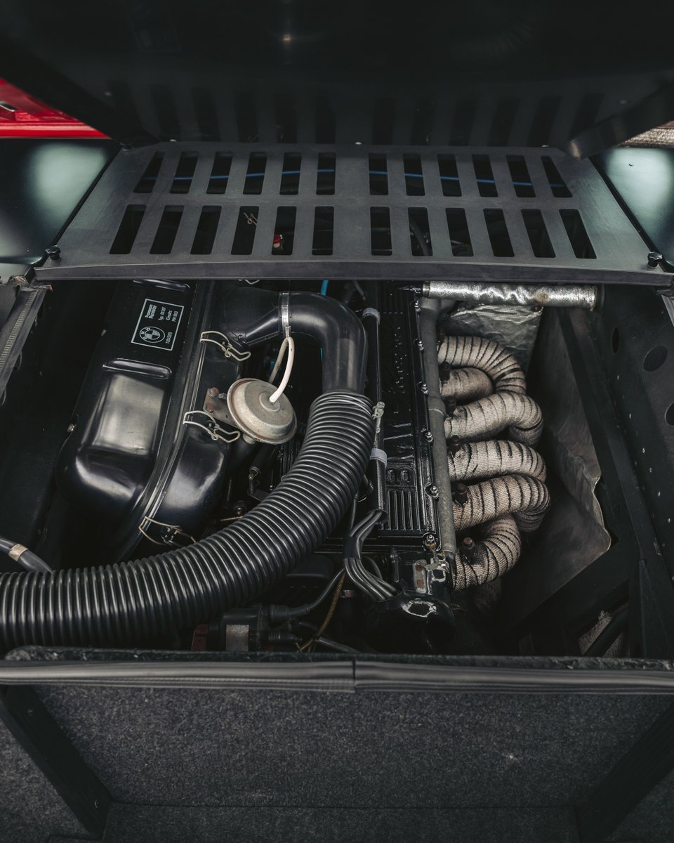 Built in March 1980 as the 116th BMW M1, this example was finished in Rot over Schwarz and originally distributed through BMW Italia before spending time in a U.S. collection. bit.ly/4iIfP9R