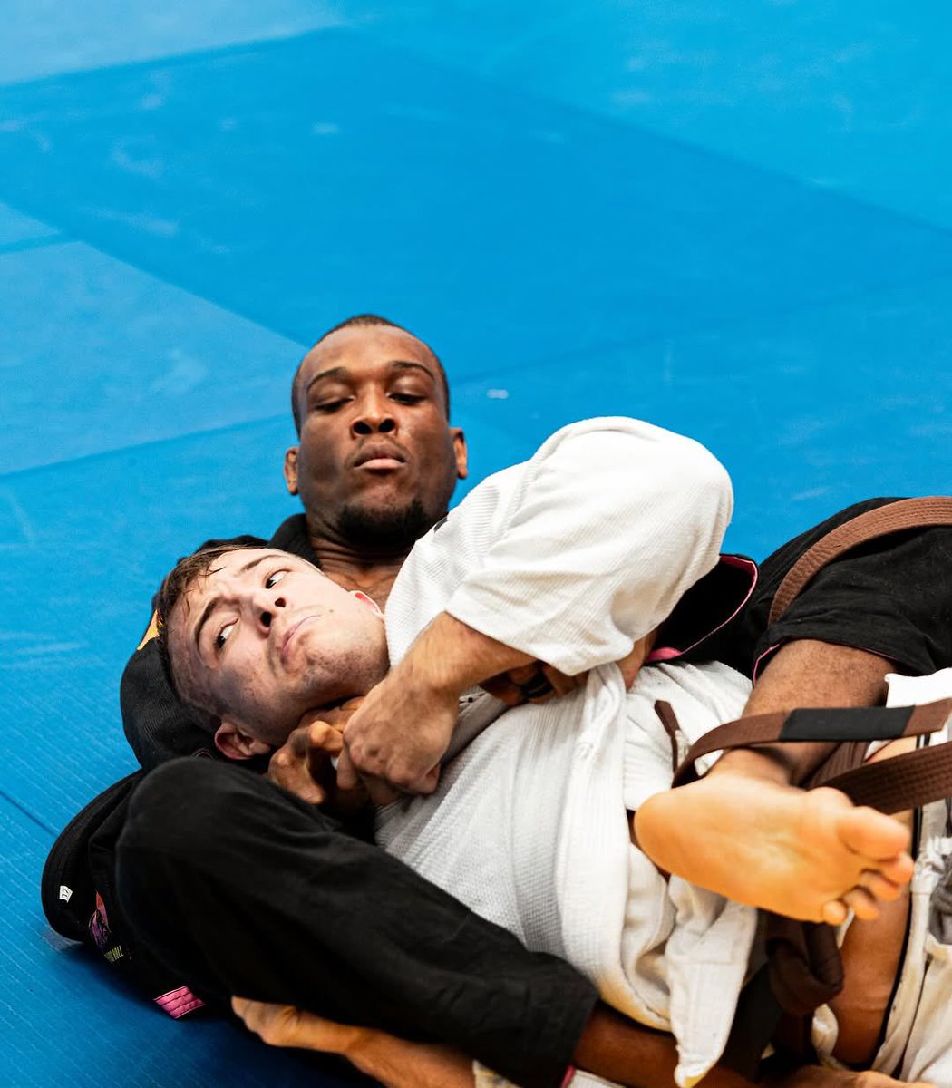 « Le calme est une arme, si vous arrivez à gérer cette arme, vous serez instopable » 

<a href="/Maad_Steve/">José Steve</a> 🥋🇧🇪🥶