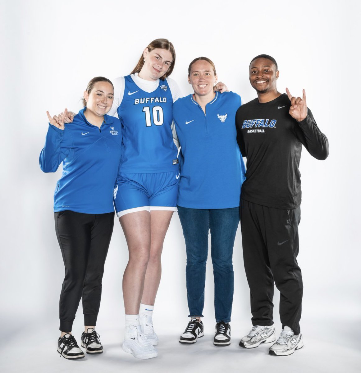 Ally Carman tweet media