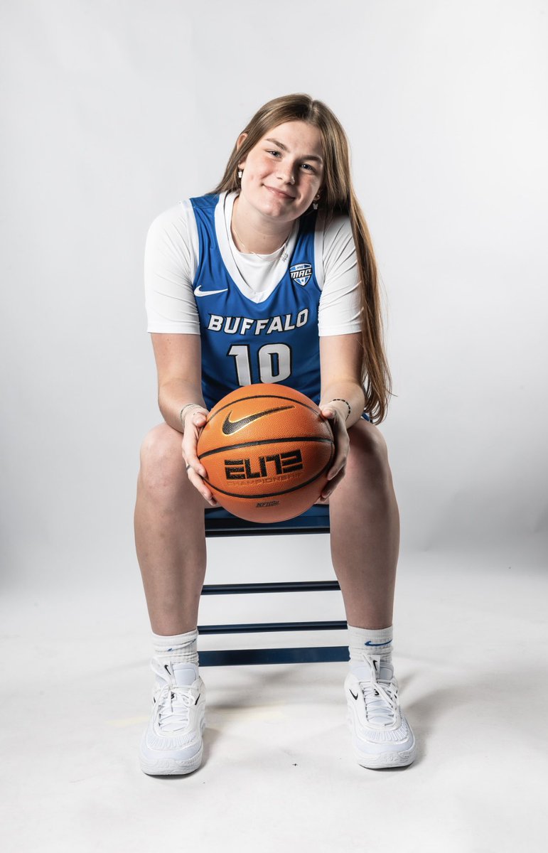 Ally Carman tweet media