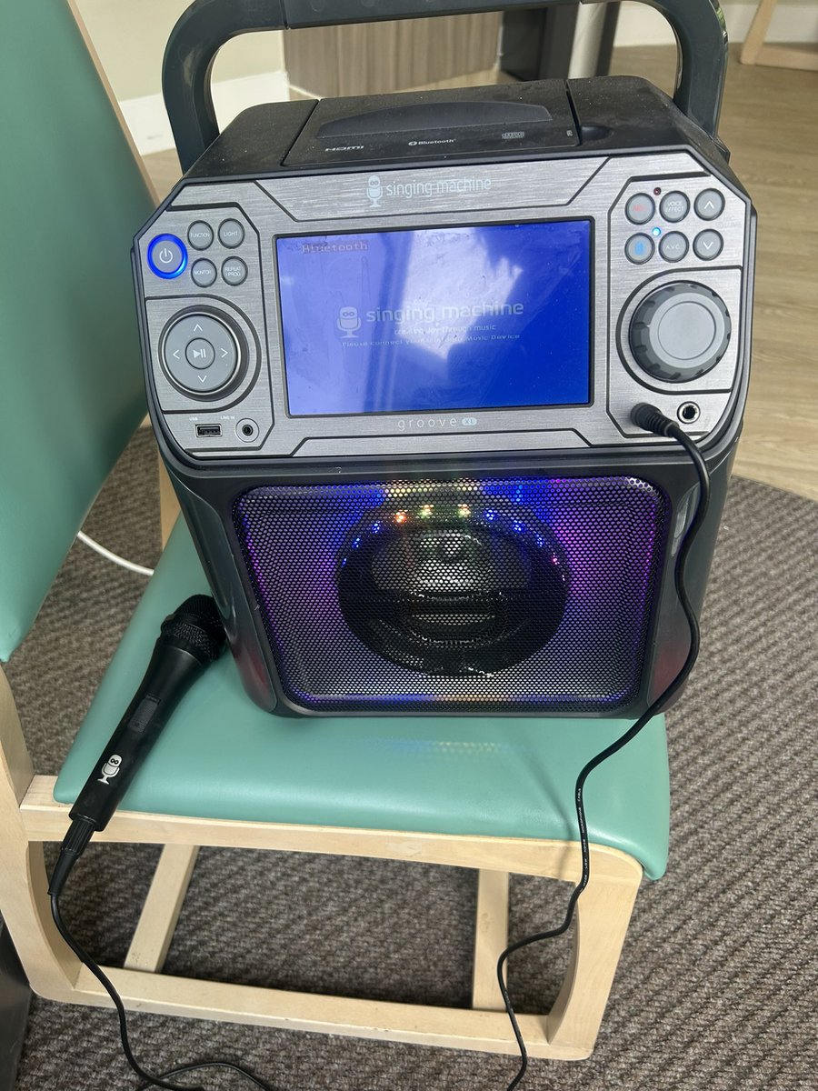 Amylowry💙 tweet media