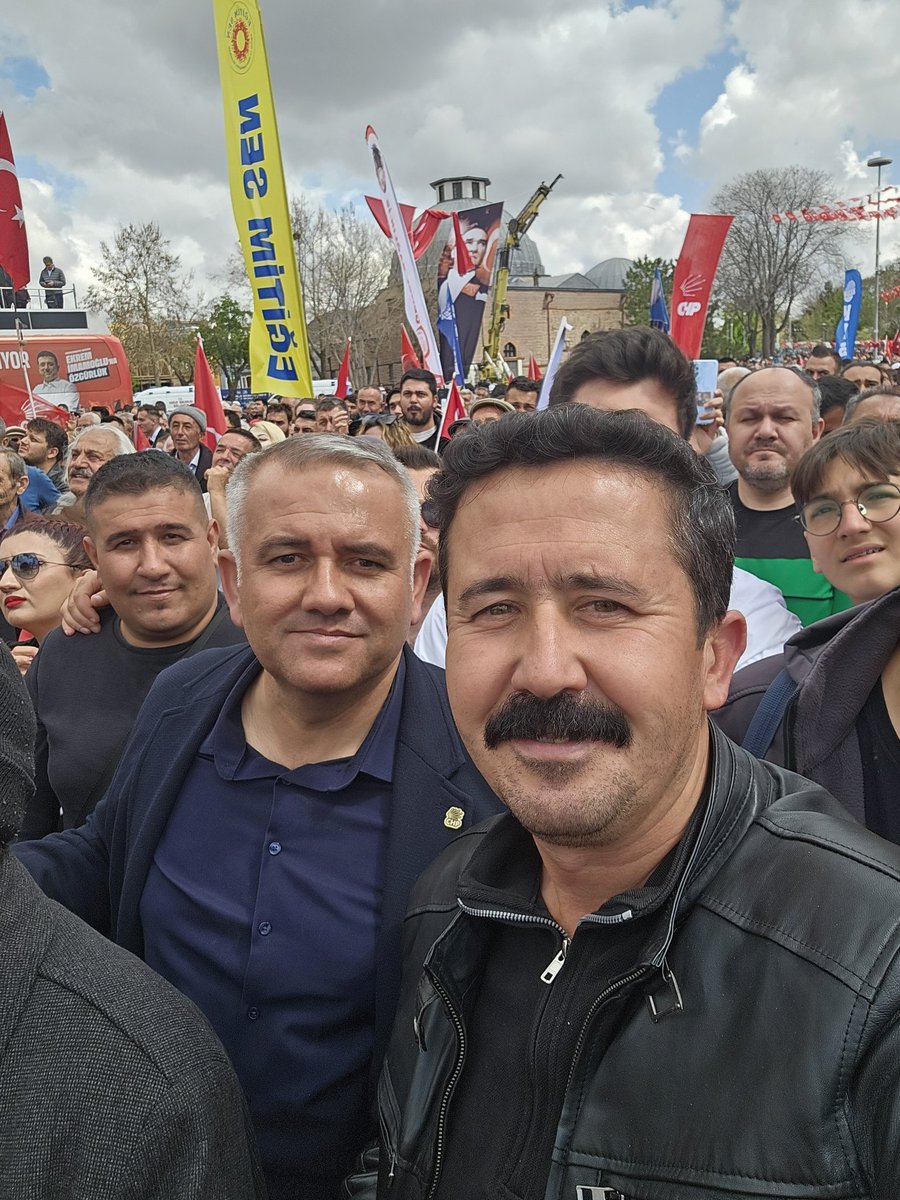 chp_kas's tweet photo. Konya Kılıçarslan Meydanında Mahşeri Kalabalık.
Halkın İktidarı Geliyor.
#Konya https://t.co/BiUj0tvEkN