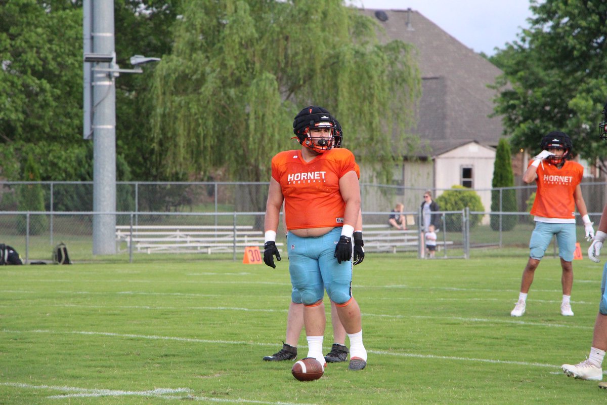 Spring ball✅ summer starts now, time to
Get stronger again! Scrimmage went great - few clips from the scrimmage!#TPW 

hudl.com/v/2S88Eg
