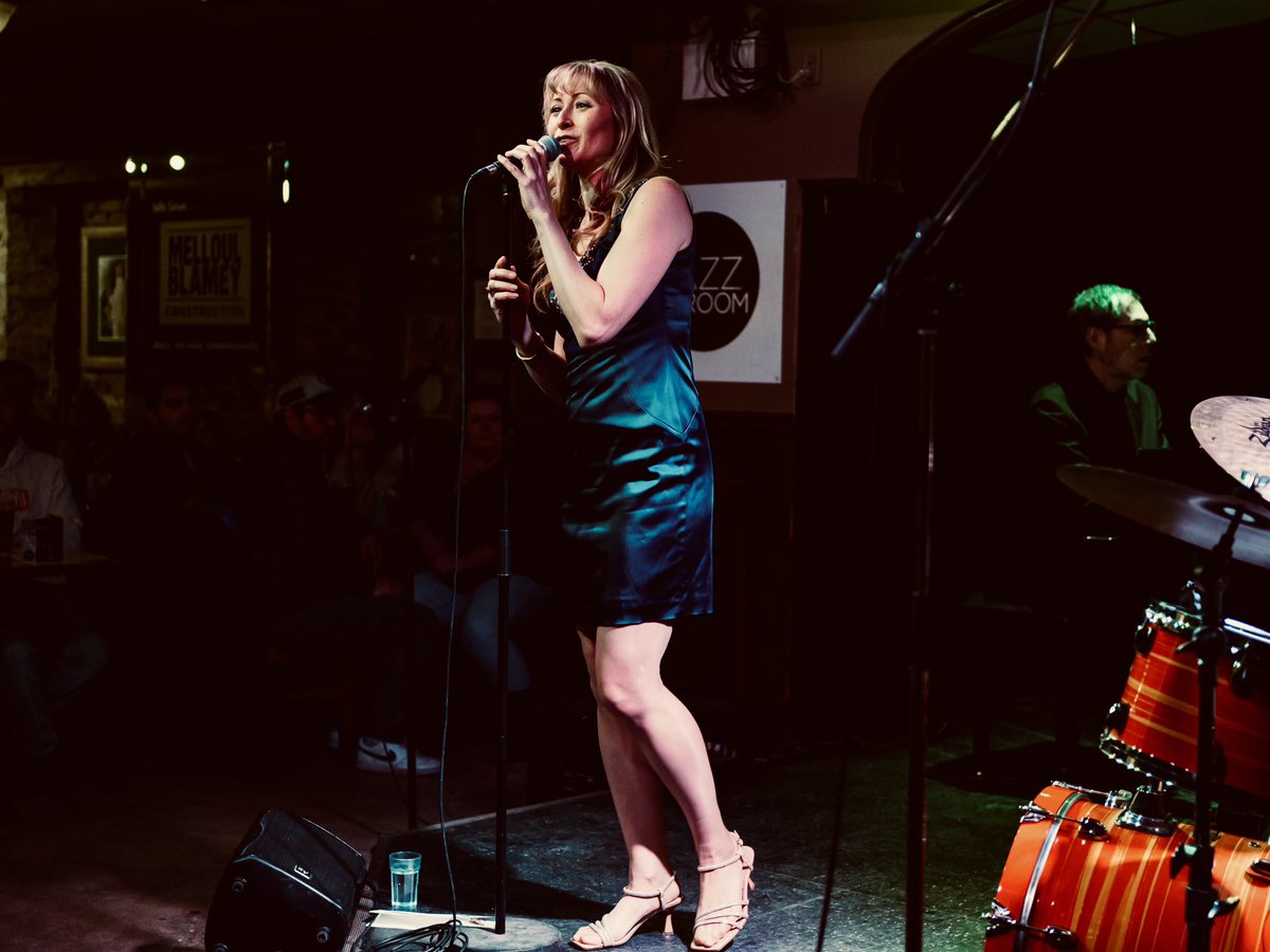 AngelaLovesJazz's tweet photo. What’s spring like in Ontario this year? 
West coast singer coming east…
May 31 #Guelph
Jun 1 #Burlington
Jun 4 #PortPerry and #Toronto
Jun 6 #Kanata
Jun 7 #Ottawa
Jun 8 #Brighton
Jun 9 #Kingston
#jazz #tour #ontario #datenight #capitalcity #vocaljazz #Canadian https://t.co/NJFhicaaqm