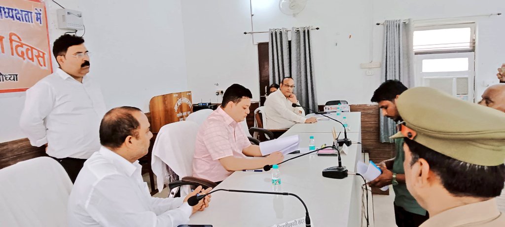 District Magistrate, Ayodhya UP (@dmayodhya) on Twitter photo рд╢рд╛рд╕рди рдХреЗ рдирд┐рд░реНрджреЗрд╢ рдХреЗ рдХреНрд░рдо рдореЗрдВ рдЖрдЬ рдЬрдирдкрдж рдЕрдпреЛрдзреНрдпрд╛ рдХреА рддрд╣рд╕реАрд▓ рд╕рджрд░ рдореЗрдВ рдЖрдпреЛрдЬрд┐рдд рд╕рдореНрдкреВрд░реНрдг рд╕рдорд╛рдзрд╛рди рджрд┐рд╡рд╕ рдореЗрдВ рдкреНрд░рддрд┐рднрд╛рдЧ рдХрд░ рдЬрдирд╕рдорд╕реНрдпрд╛рдУрдВ рдХреЛ рд╕реБрдирддреЗ рд╣реБрдП рдЧреБрдгрд╡рддреНрддрд╛рдкреВрд░реНрдг рдирд┐рд╕реНрддрд╛рд░рдг рдХрд░рдиреЗ рдХреЗ рдирд┐рд░реНрджреЗрд╢ рджрд┐рдПред
<a href="/CMOfficeUP/">CM Office, GoUP</a> <a href="/UPGovt/">Government of UP</a> <a href="/InfoDeptUP/">Information and Public Relations Department, UP</a> <a href="/ChiefSecyUP/">Chief Secretary, GoUP</a> <a href="/homeupgov/">Home Department, UP</a> рд╢рд╛рд╕рди рдХреЗ рдирд┐рд░реНрджреЗрд╢ рдХреЗ рдХреНрд░рдо рдореЗрдВ рдЖрдЬ рдЬрдирдкрдж рдЕрдпреЛрдзреНрдпрд╛ рдХреА рддрд╣рд╕реАрд▓ рд╕рджрд░ рдореЗрдВ рдЖрдпреЛрдЬрд┐рдд рд╕рдореНрдкреВрд░реНрдг рд╕рдорд╛рдзрд╛рди рджрд┐рд╡рд╕ рдореЗрдВ рдкреНрд░рддрд┐рднрд╛рдЧ рдХрд░ рдЬрдирд╕рдорд╕реНрдпрд╛рдУрдВ рдХреЛ рд╕реБрдирддреЗ рд╣реБрдП рдЧреБрдгрд╡рддреНрддрд╛рдкреВрд░реНрдг рдирд┐рд╕реНрддрд╛рд░рдг рдХрд░рдиреЗ рдХреЗ рдирд┐рд░реНрджреЗрд╢ рджрд┐рдПред
<a href="/CMOfficeUP/">CM Office, GoUP</a> <a href="/UPGovt/">Government of UP</a> <a href="/InfoDeptUP/">Information and Public Relations Department, UP</a> <a href="/ChiefSecyUP/">Chief Secretary, GoUP</a> <a href="/homeupgov/">Home Department, UP</a>