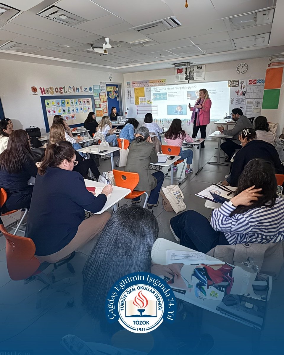 “İLK YILLARIN GÜCÜ ÖĞRETMENLE BAŞLAR” temasıyla düzenlediğimiz Okul Öncesi Eğitimi Çalıştayı'nda yer alan 7 eş zamanlı atölye oturumlarının ilk bölümü tamamlandı.