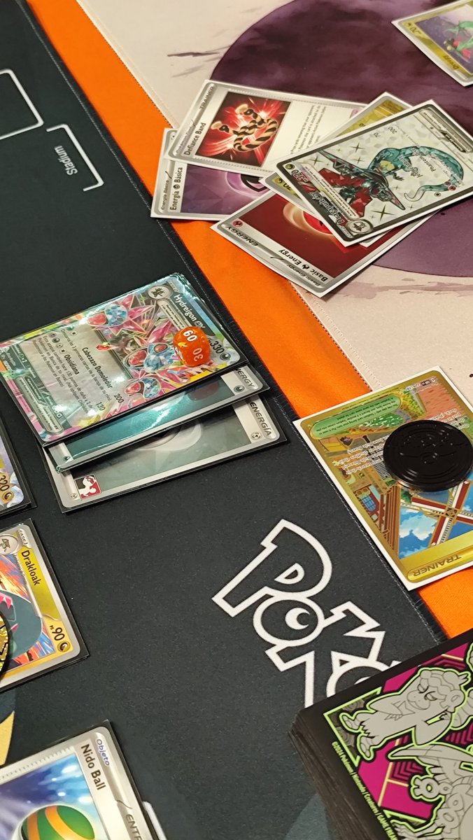 pokecamptcg's tweet photo. Iniciamos la primera cup de monkeyworld13 ✨
Quien se alzará con la victoria?

#PokemonTCG #PlayPokemon https://t.co/Fs0502mYpe