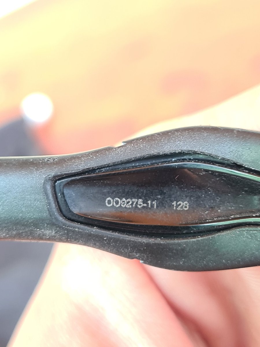 hayfly01's tweet photo. Bismillah wts kacamata oakley radar ev (consigment) 950k

#fnfjb https://t.co/GOzf6DKv4Z