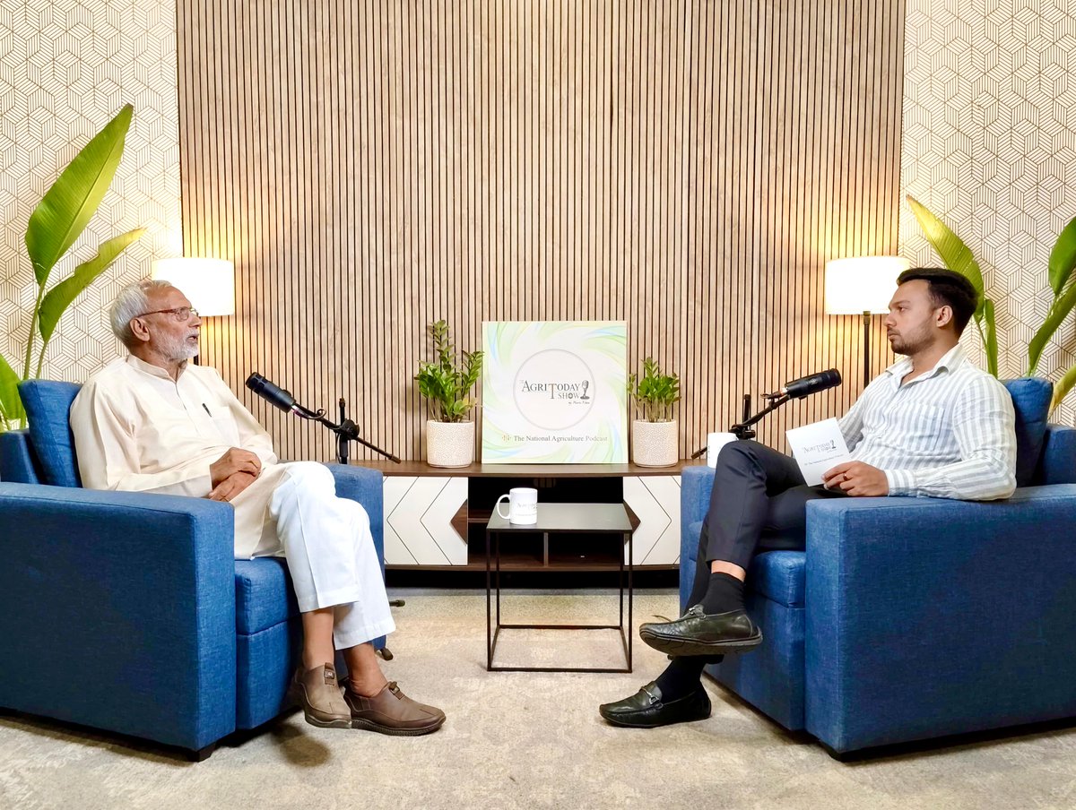 agri_today's tweet image. 🎙️ Episode 5 of #AgriTodayShow is LIVE! Haris Khan (CEO, ATG) chats with Padma Shri awardee Mr. Bharat Bhushan Tyagi on sustainable farming, agri‑tech &amp;amp; farmer empowerment. Stay tuned! 🌾🚜 #ProgressiveFarming #IndianFarming