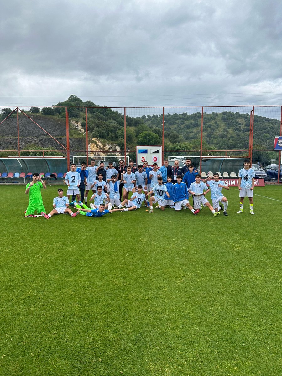 U15 Gelişim Liginde Grubunu lider olarak tamamlayarak "TÜRKİYE  FİNALLERİ SON 8" takım arasına kalan ve TÜRKİYE 5'incisi olan takımımızı ve Teknik heyetimizi sezon boyunca ve finallerde göstermiş olduğu başarılardan dolayı  tebrik eder, 2025-2026 Sezonunda başarılar dileriz.⚡️👏