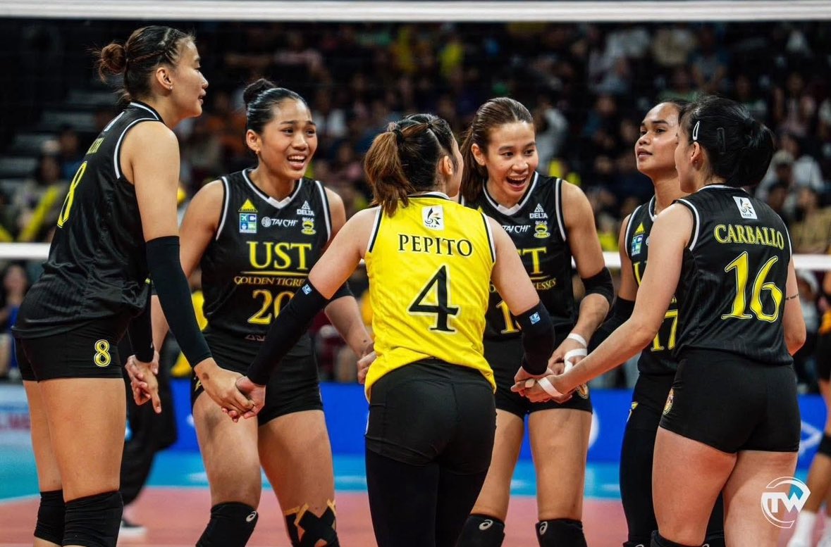 queensleya_'s tweet photo. Patuloy na maniniwala at magtitiwala 🫶🏻

Ngayon pa lang proud na proud na kami sa inyo. Mahal na mahal namin kayo, UST Golden Tigresses! 💛✨

#LalabanHanggangDulo
#ParaSaUSTe #UAAPSeason87 https://t.co/vXdwFeq6p2