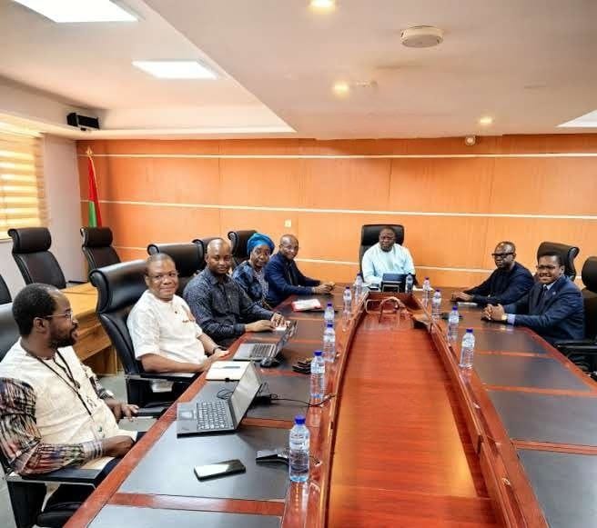 RealSmartAfrica's tweet photo. Yesterday, @CEOSmartAfrica made a courtesy visit to Mr. Patrice Compaoré, Executive Secretary of ARCEPT in Burkina Faso. Their discussions touched on Burkina Faso’s contribution to the Smart Devices Blueprint, the One Africa Network, cross-border data governance, cybersecurity, and Internet Governance in Africa, including the ongoing AfriNIC situation. They also explored ways to advance regulatory harmonization. The meeting signaled strong momentum toward deeper digital inclusion and regional integration across the continent.
#SmartAfrica #DigitalTransformation #OneAfrica #BurkinaFaso